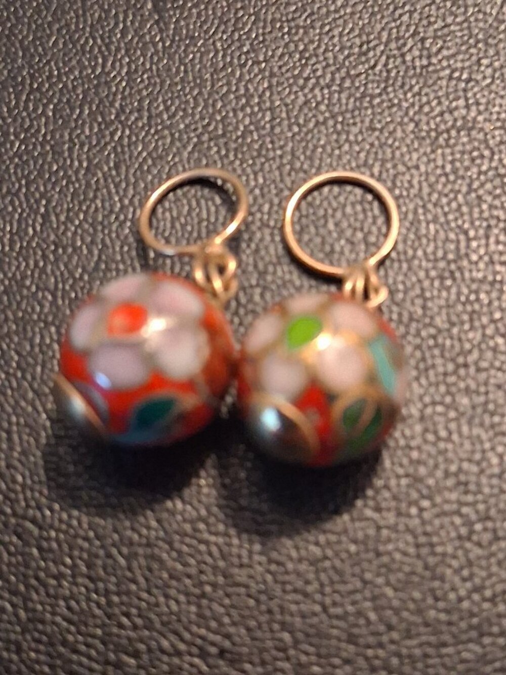 14k  gold w cloisonné charms/or for earrings